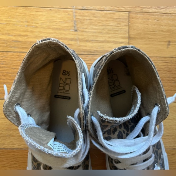 No Boundaries Brown and White Leopard Print High Tops Size 8 1/2 - Picture 8 of 9